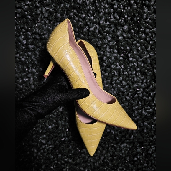Nine West Shoes - Nine West Yellow Croc-Patterned Heels